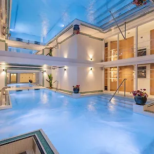 Otel Grand Tonic & Spa Nuxe, Biarritz